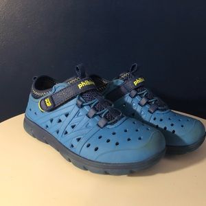 Stride Rite Made 2 Play Phibian Sneakers